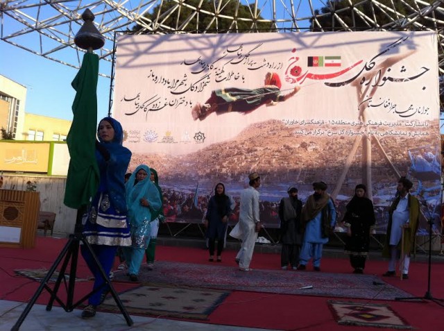 Photo of جشنواره فرهنگی و هنری «گل سرخ» برای پاسداشت نوروز برگزار شد